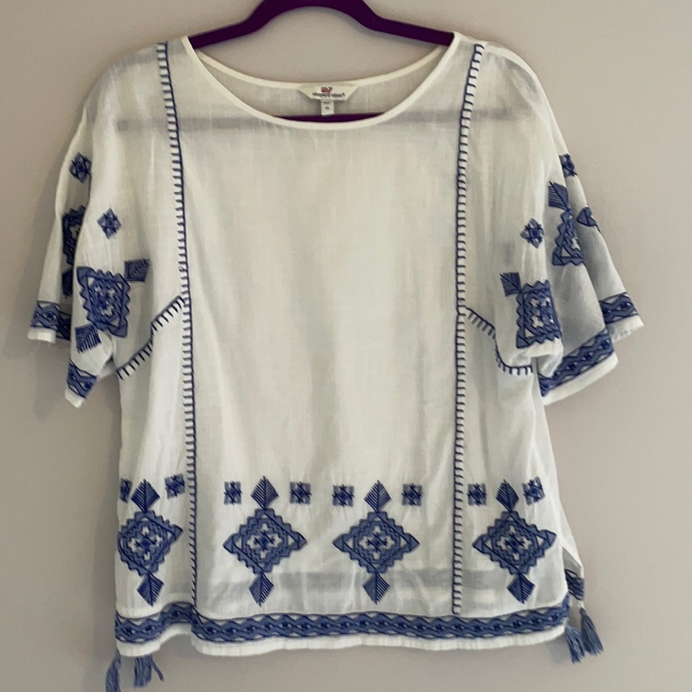 Embroidered linen shirt from Vineyard Vines